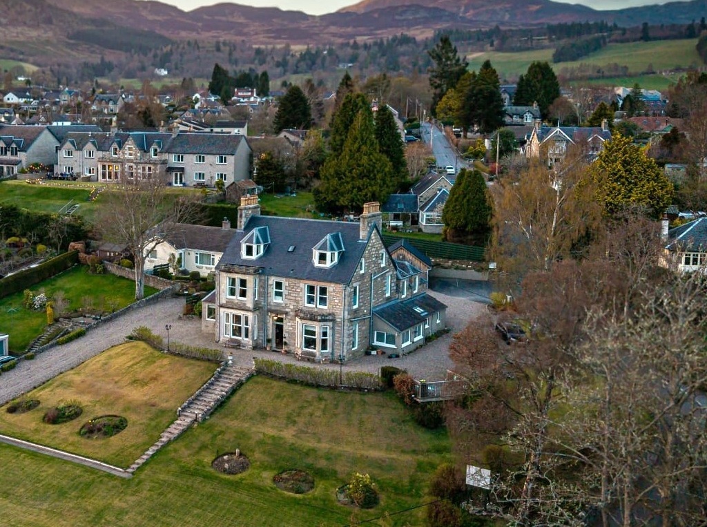 Pitlochry Places to Stay